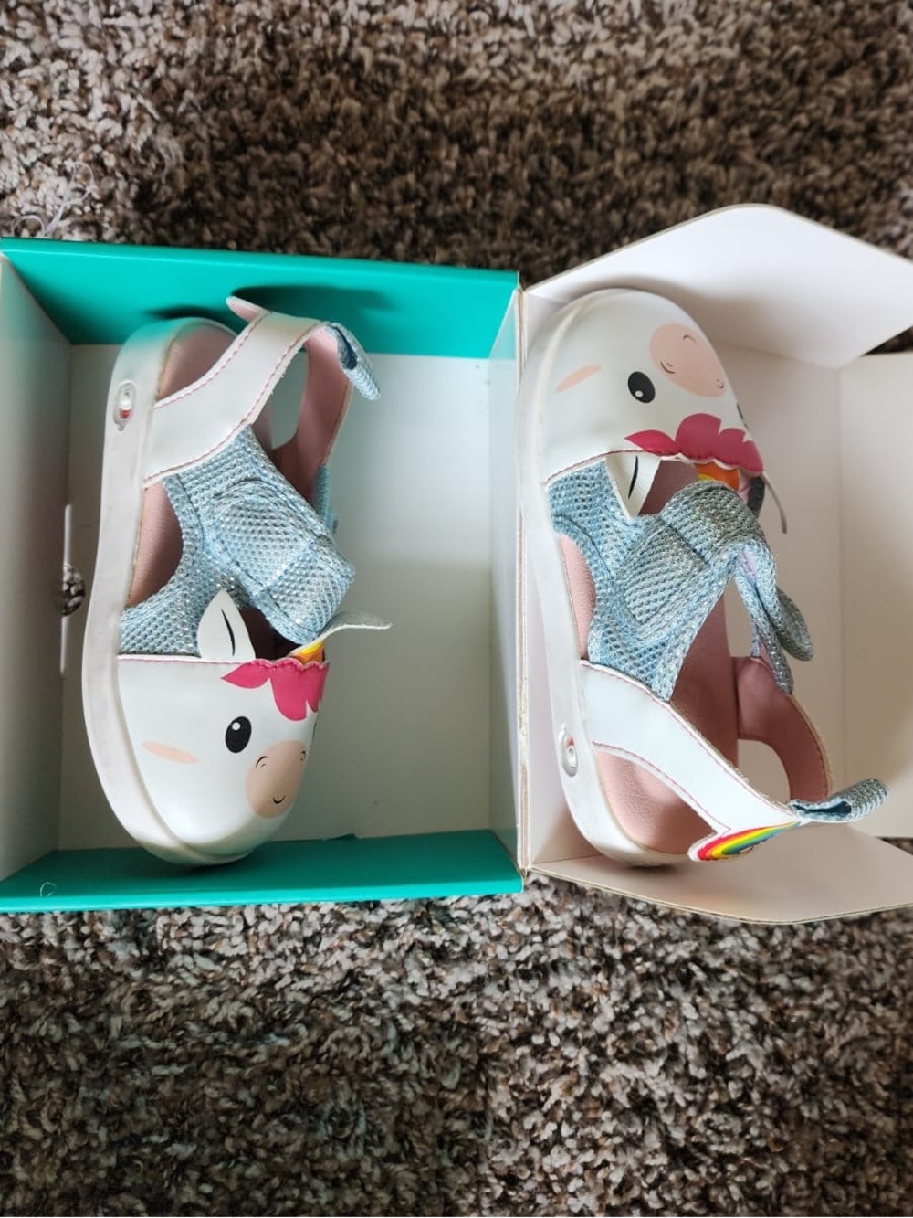 Ikiki sandals Girls White & Light Blue Unicorn Sandals - Kids Shoes
